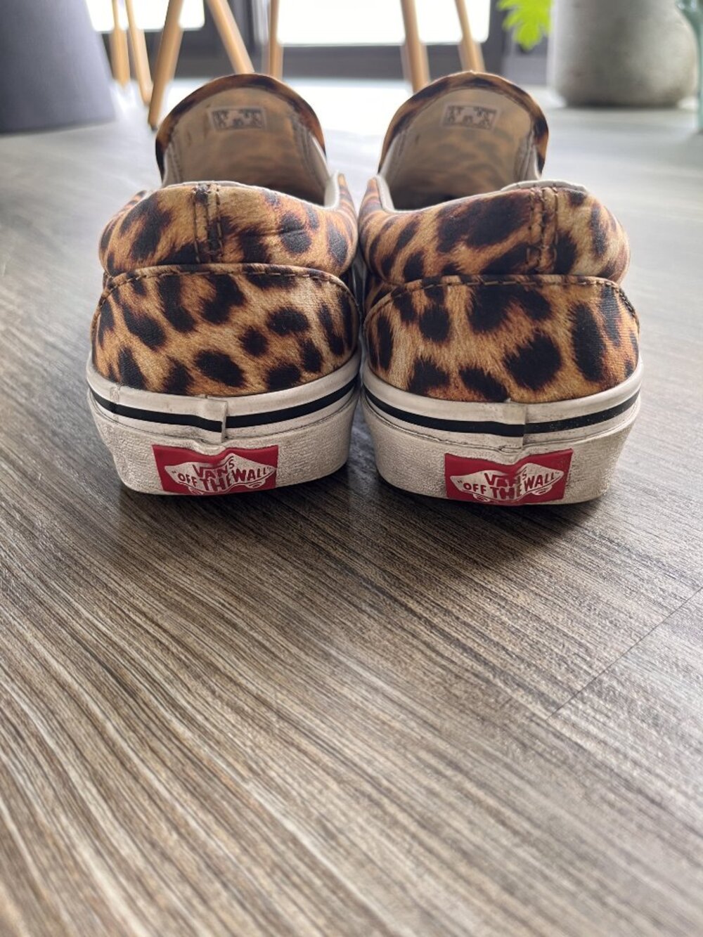 Vans Classic Slip-On Leopard Black True White Sneakers Men’s 6.5 Women’s 8 - Picture 4 of 9